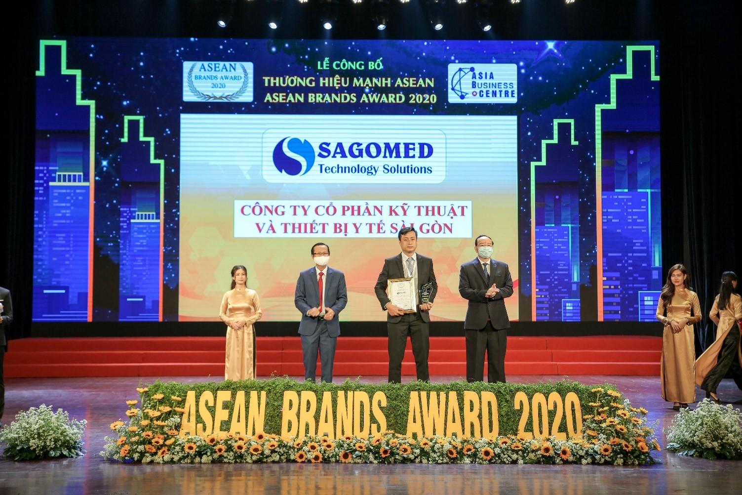 SAGOMED được vinh danh "Top 10 Thương Hiệu Mạnh Asean 2020”